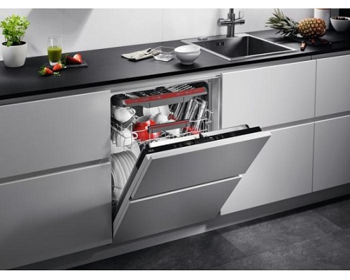 Купить  Встраиваемая посудомоечная машина AEG FSK64907Z в интернет-магазине Мега-кухня 7