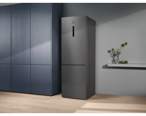 Купить  Холодильник Electrolux RNC7ME32X2 в интернет-магазине Мега-кухня 3