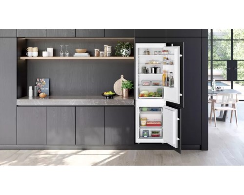 Купить  Холодильник Siemens KI86VNSF0 в интернет-магазине Мега-кухня 3