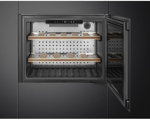 Купить  Встраиваемый холодильный шкаф для вина Smeg CVI121G в интернет-магазине Мега-кухня 1