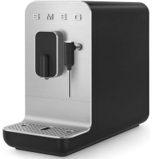 Автоматическая кофемашина Smeg BCC02BLMEU